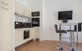 #28 1 Bdr Flat Ac Balcony Hper Central 10Mins To Beach & Old Town