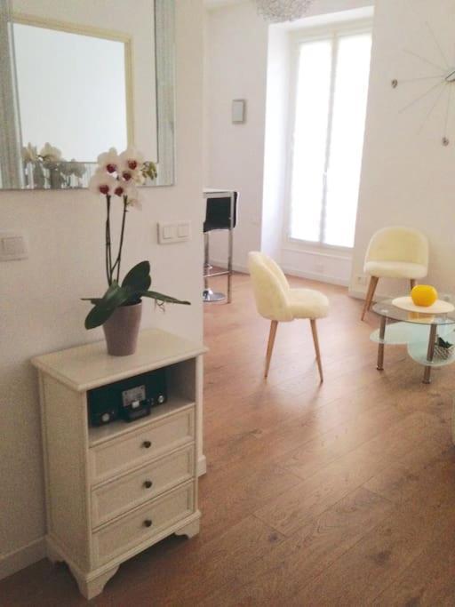 #28 1 Bdr Flat Ac Balcony Hper Central 10Mins To Beach & Old Town Nice Ngoại thất bức ảnh